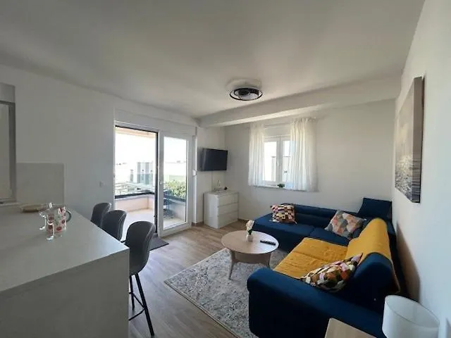 Apartman Lejana 만드레 아파트